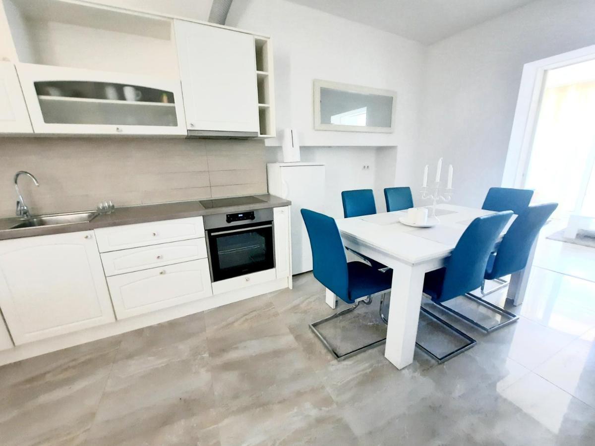 Apartman Cezar2 Рогозница Экстерьер фото